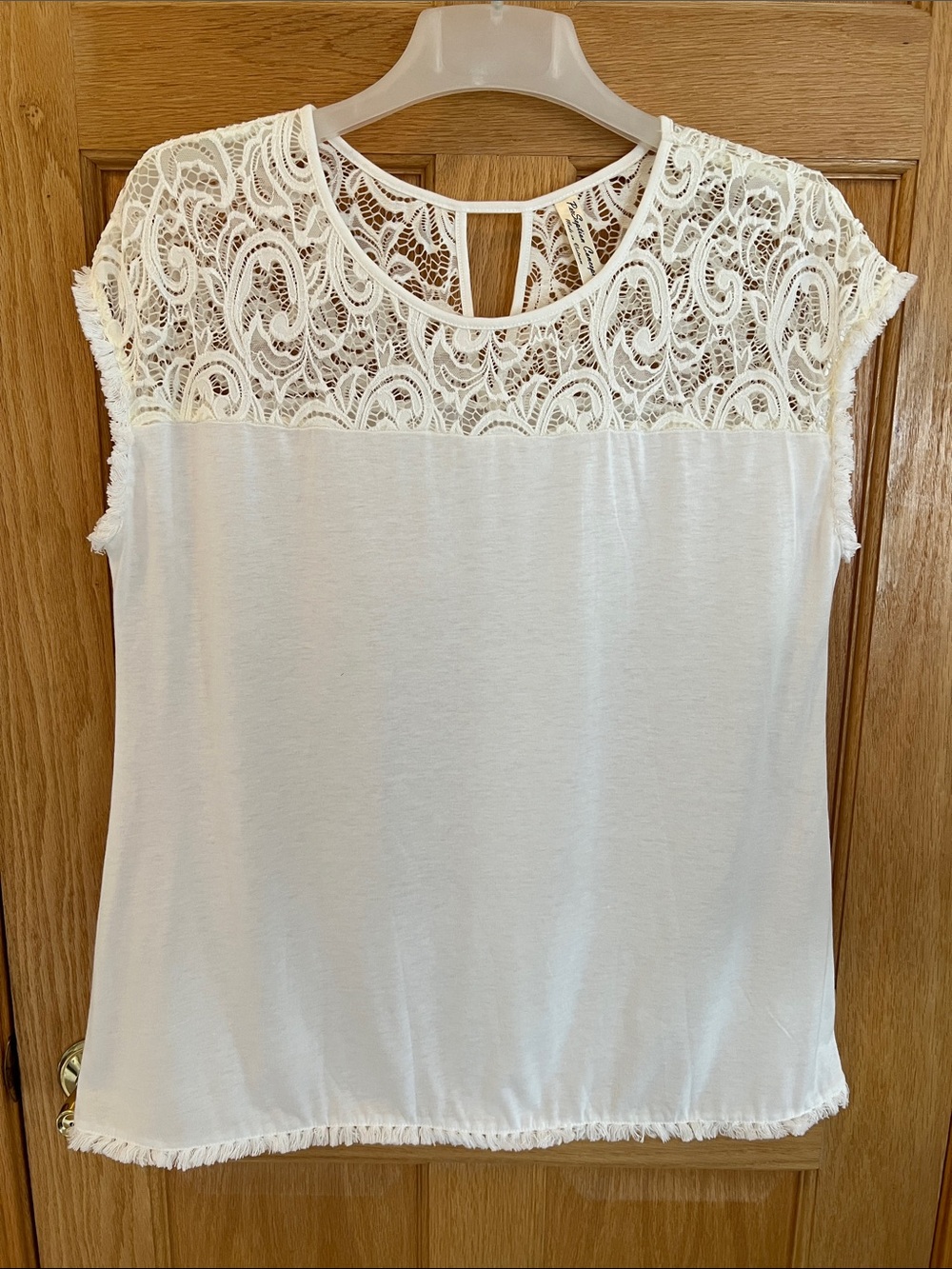 PerSeption Concept White Lace Yoke Cap Sleeve Top